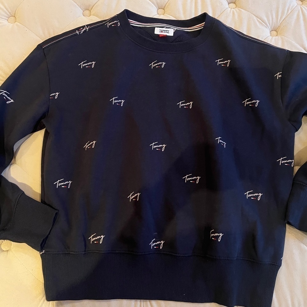 Tommy Hilfiger “Tommy” signature crewneck size small - Picture 3 of 6